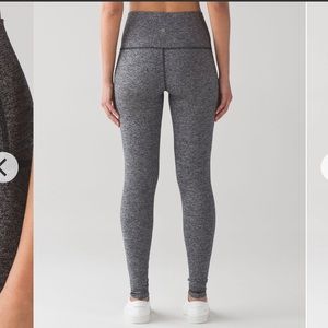 Lululemon Wunder Under 25” Pant Size 6